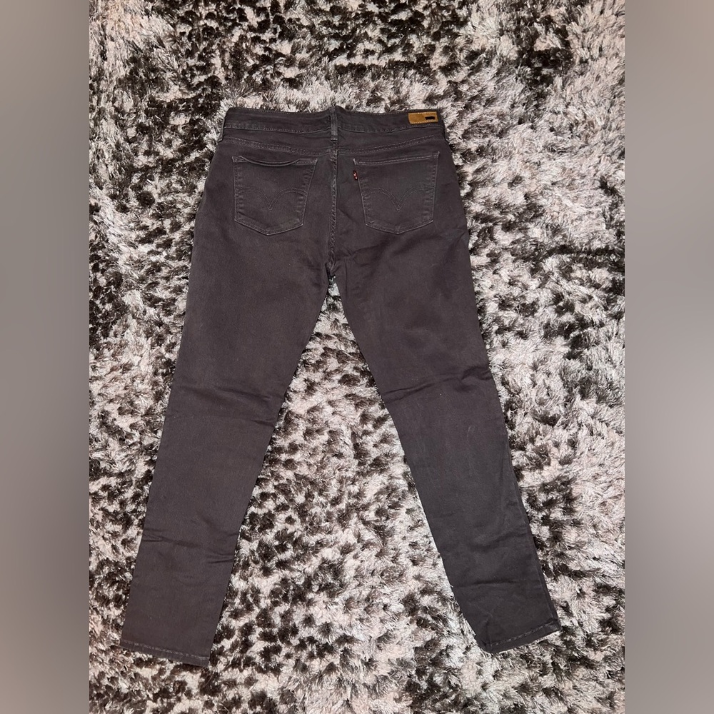 Levi’s gray wash Jean legging - Picture 6 of 7